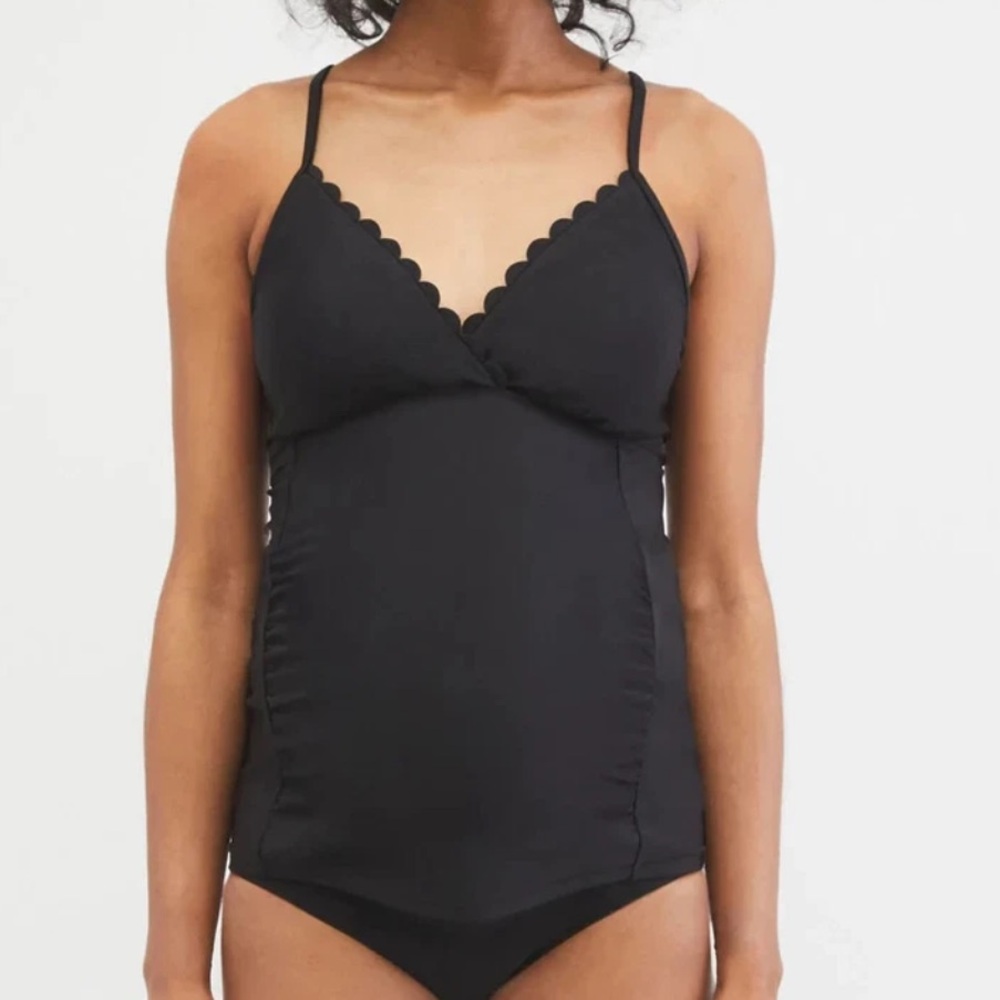 Motherhood BEACH BUMP SCALLOP TRIM MATERNITY SWIM TOP UPF 50, size medium